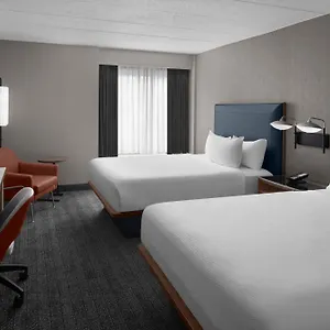 Courtyard By Marriott Center Hotel