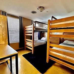  Hostel Stay Pittsburgh